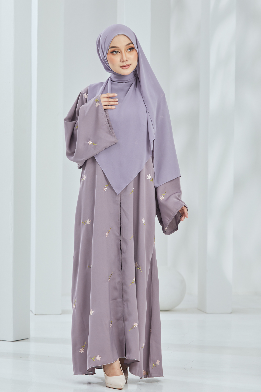 Azalea Abaya in Lilac