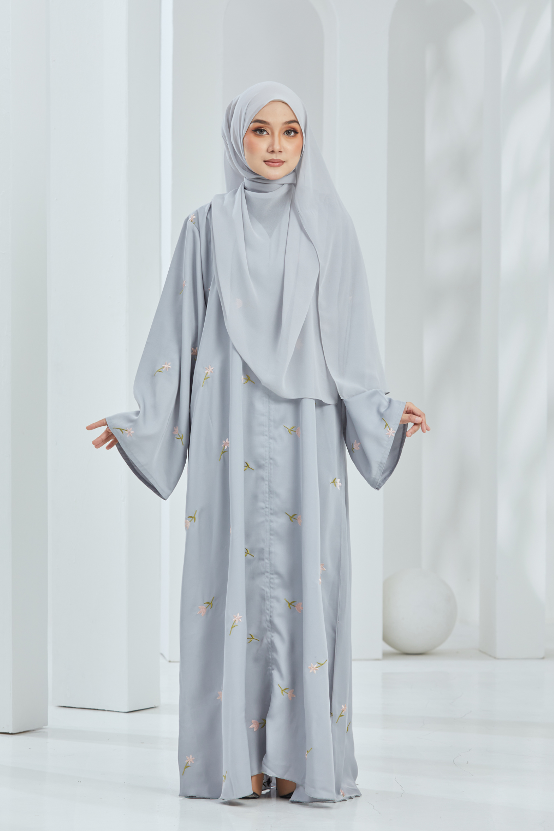 Azalea Abaya in Grey