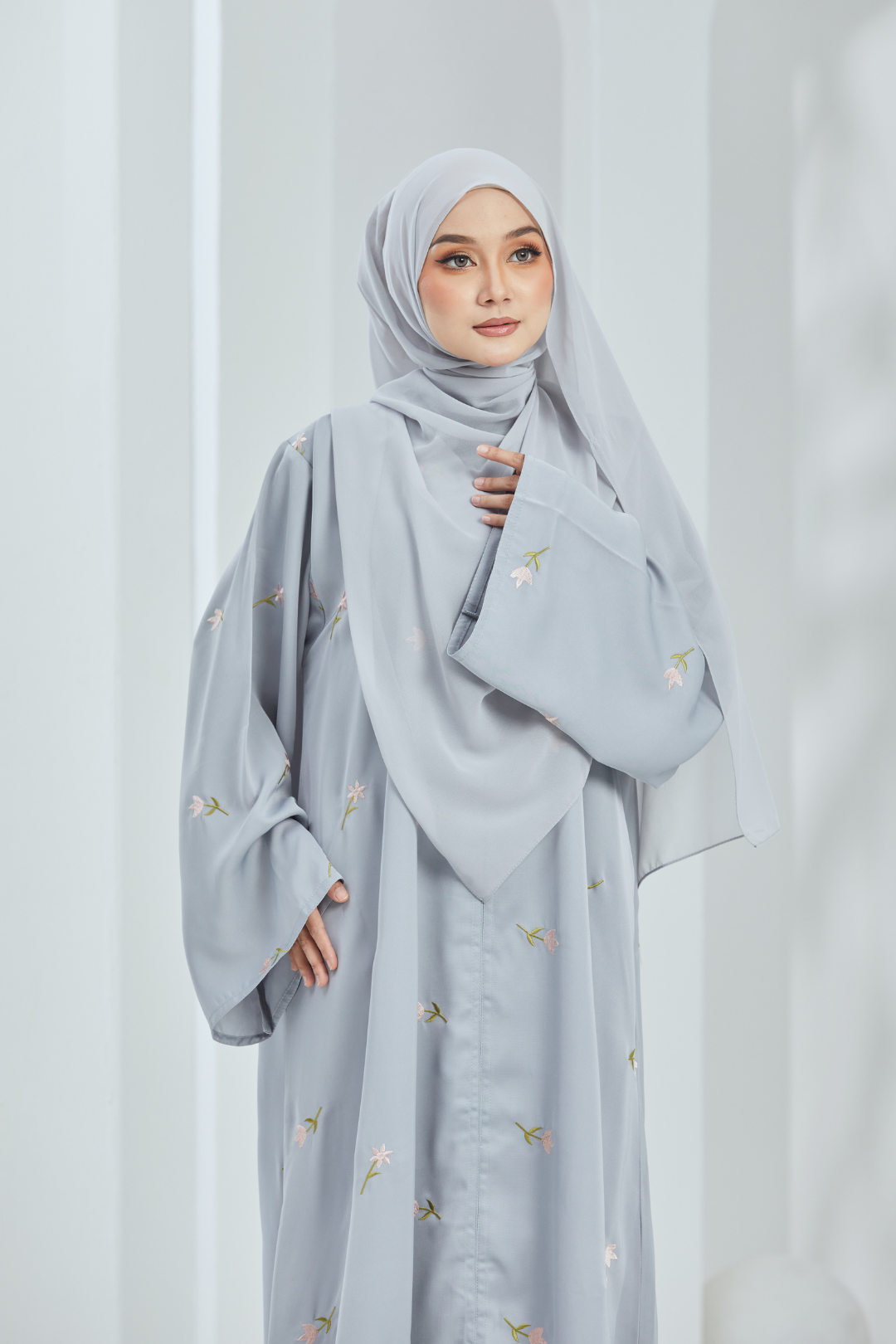 Azalea Abaya in Grey