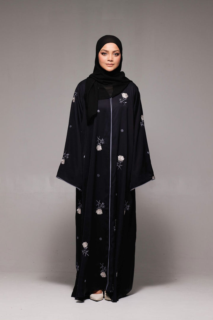 Ivory Abaya in Black