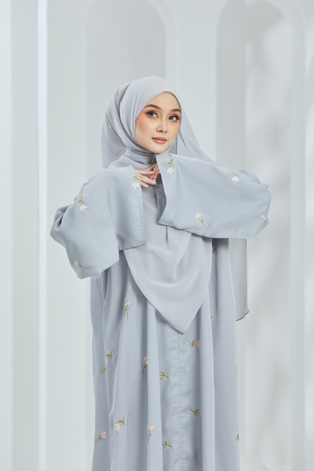 Azalea Abaya in Grey