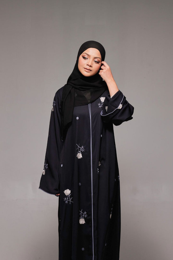 Ivory Abaya in Black