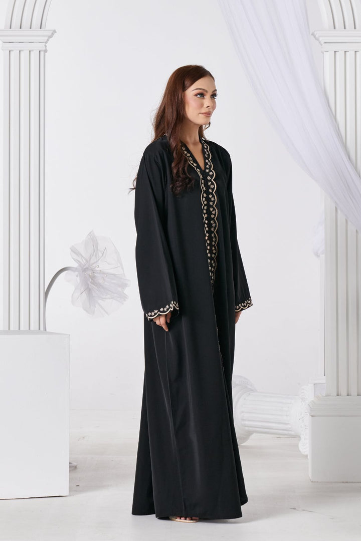 Sabreen Abaya in Black