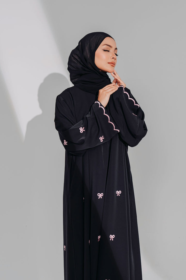 Nabiha Abaya in Black