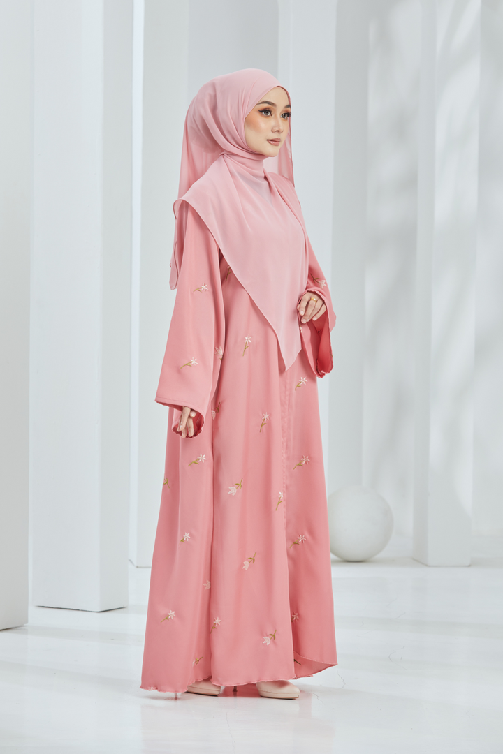 Azalea Abaya in Sweet Pink