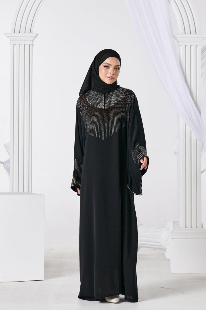 Dalila Abaya in Black