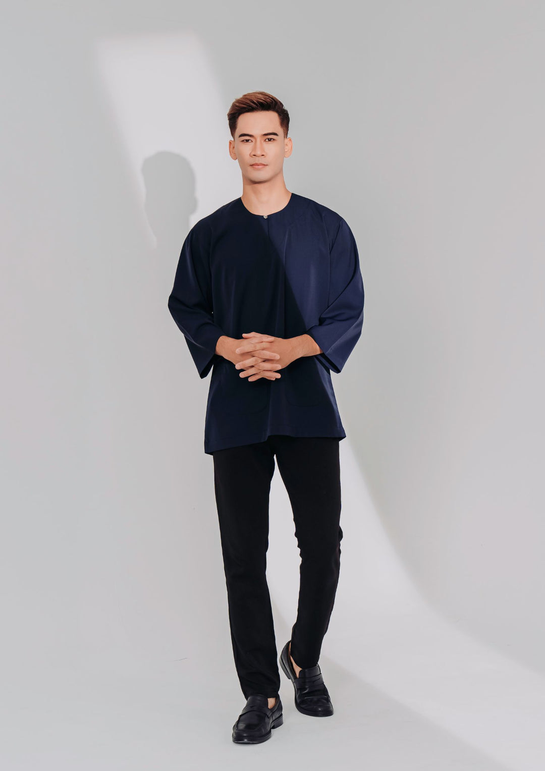 Wira Kurta in Navy