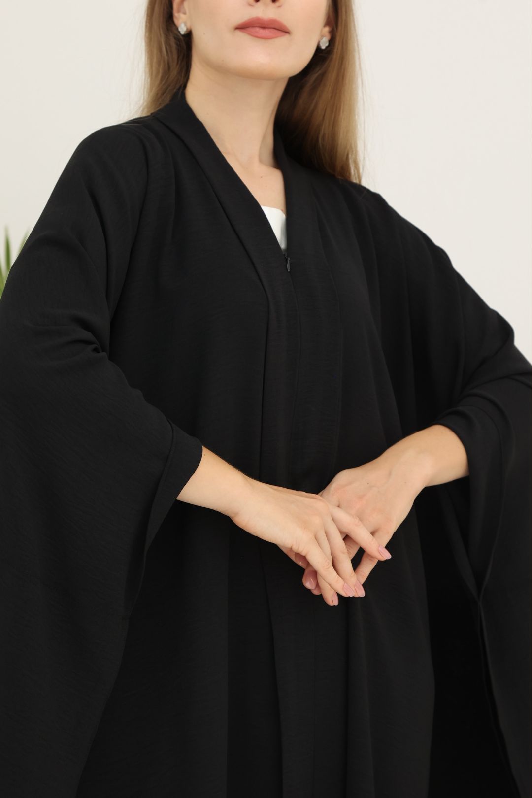 Nelissa Kaftan in Black