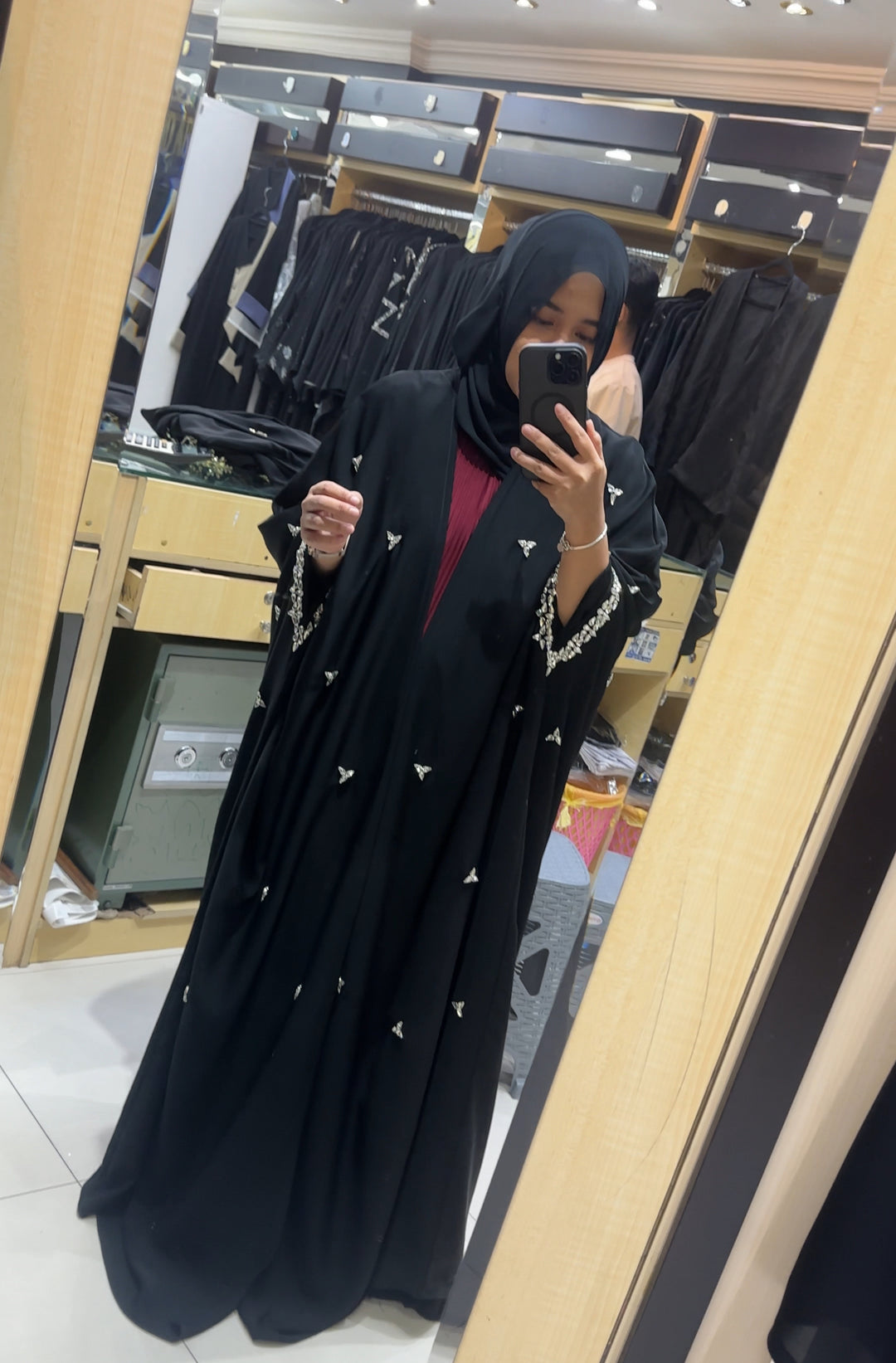 Qaysa Batwing Outer