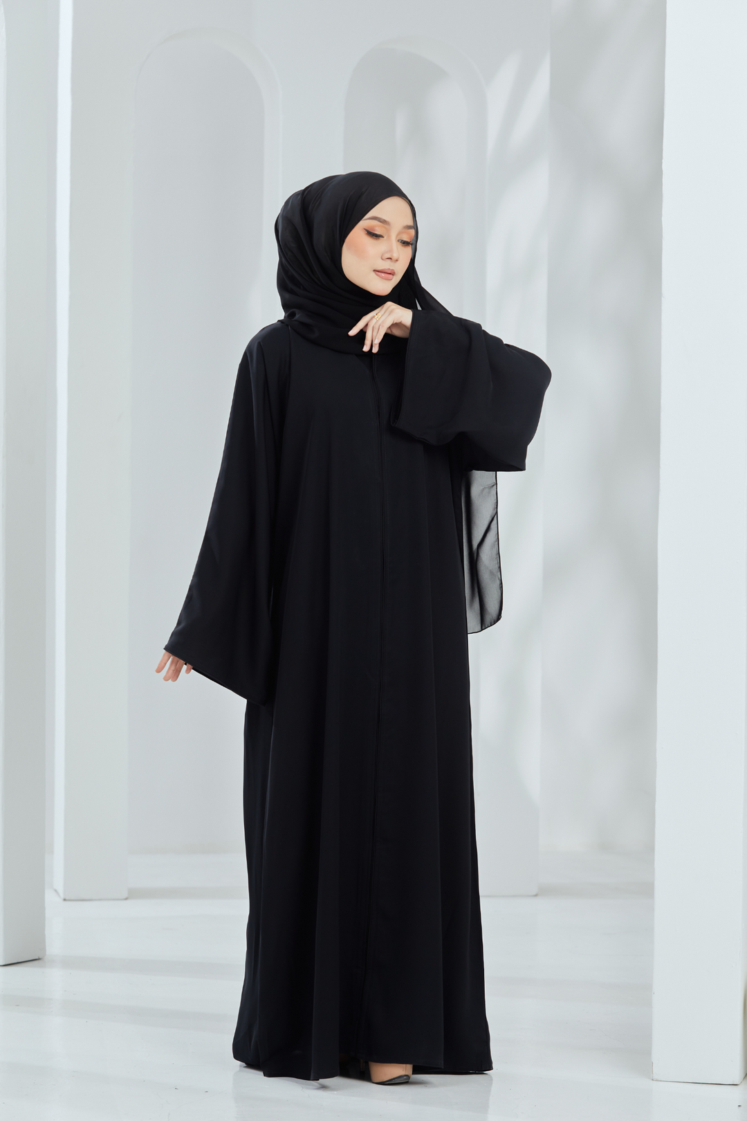 Aura Abaya