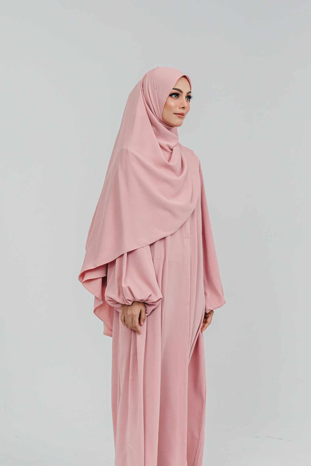 Haya Abaya in Sweet Pink