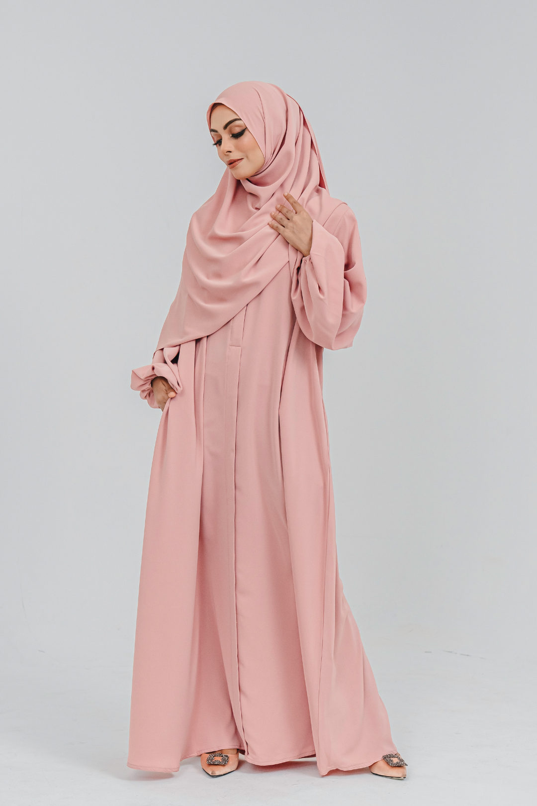 Haya Abaya in Sweet Pink