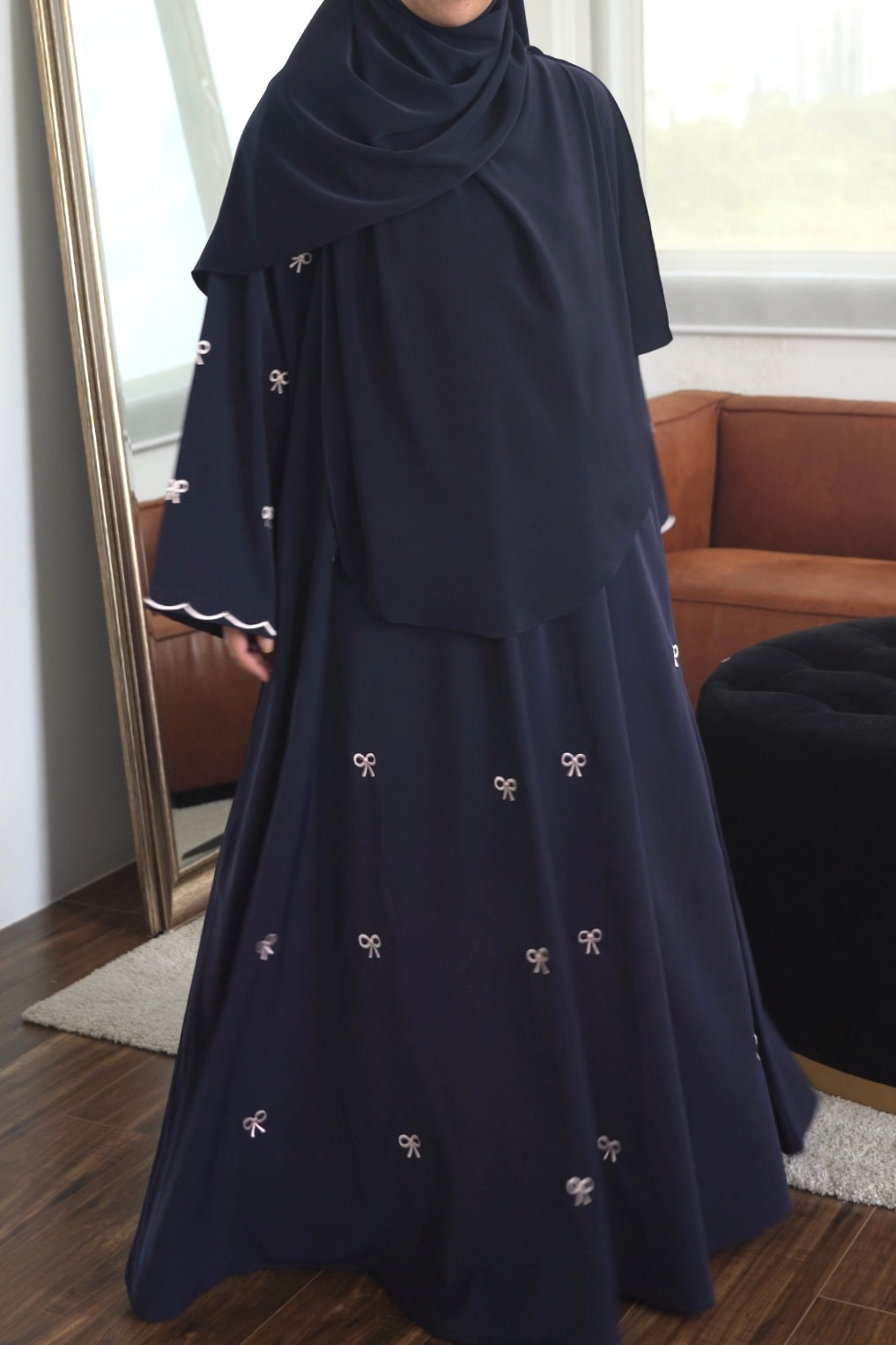 Nabiha Abaya in Navy