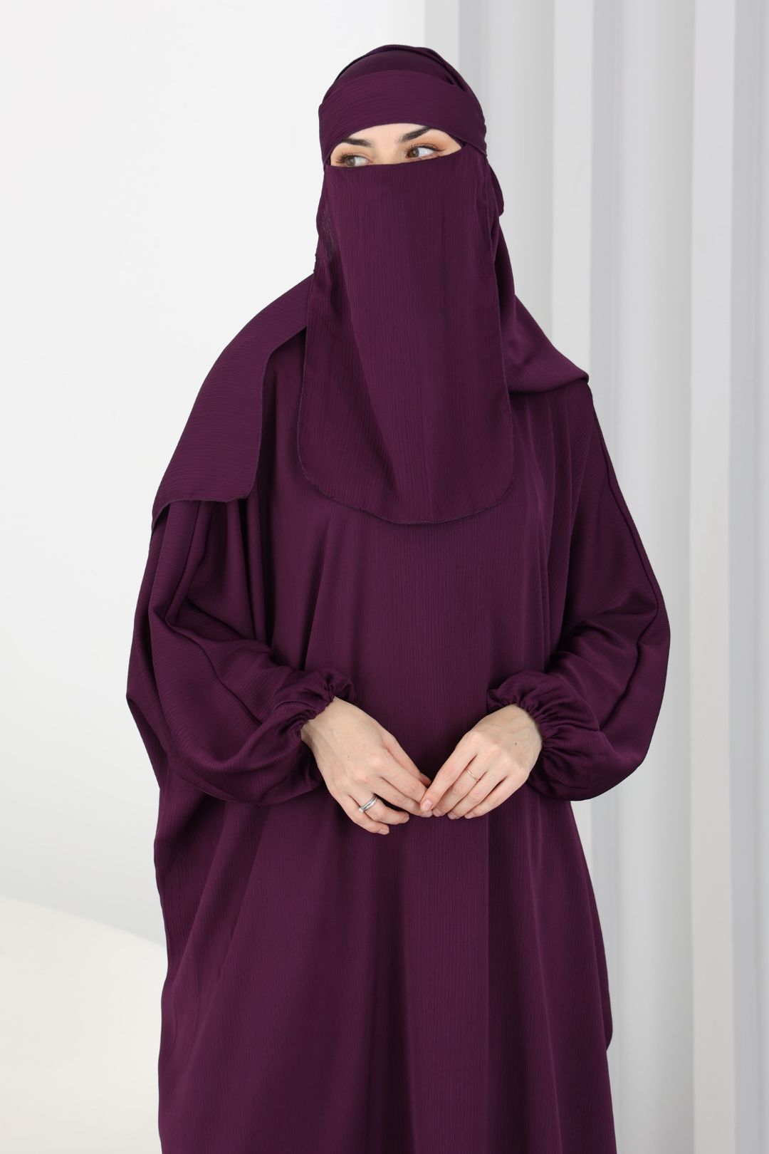 Azza Umrah Pants Set in Dark Purple