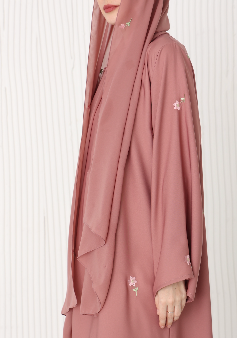 Baheera Abaya in Sweet Pink