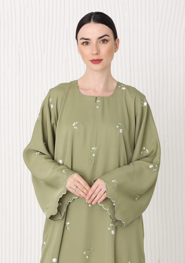 Takisha Abaya in Sage