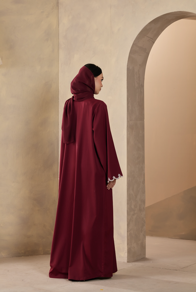 Erza Abaya in Maroon