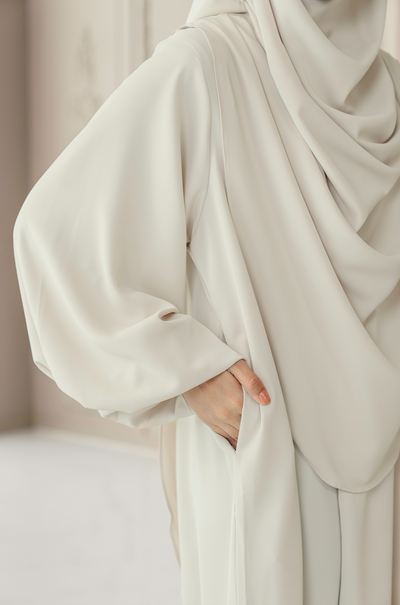 Batch IV : Warda Khimar Set in Cream