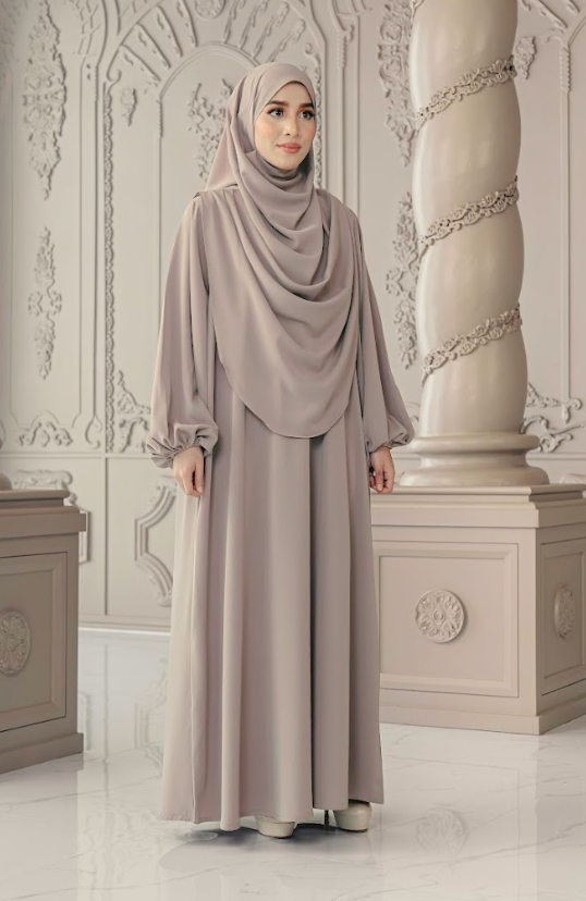 Batch IV : Warda Khimar Set in Taupe