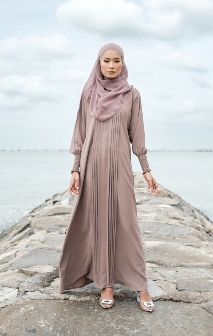 Zehra Abaya in Brown