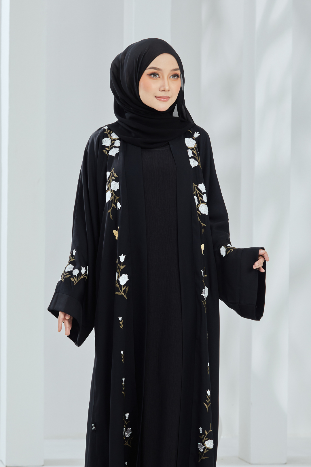 Naura Abaya