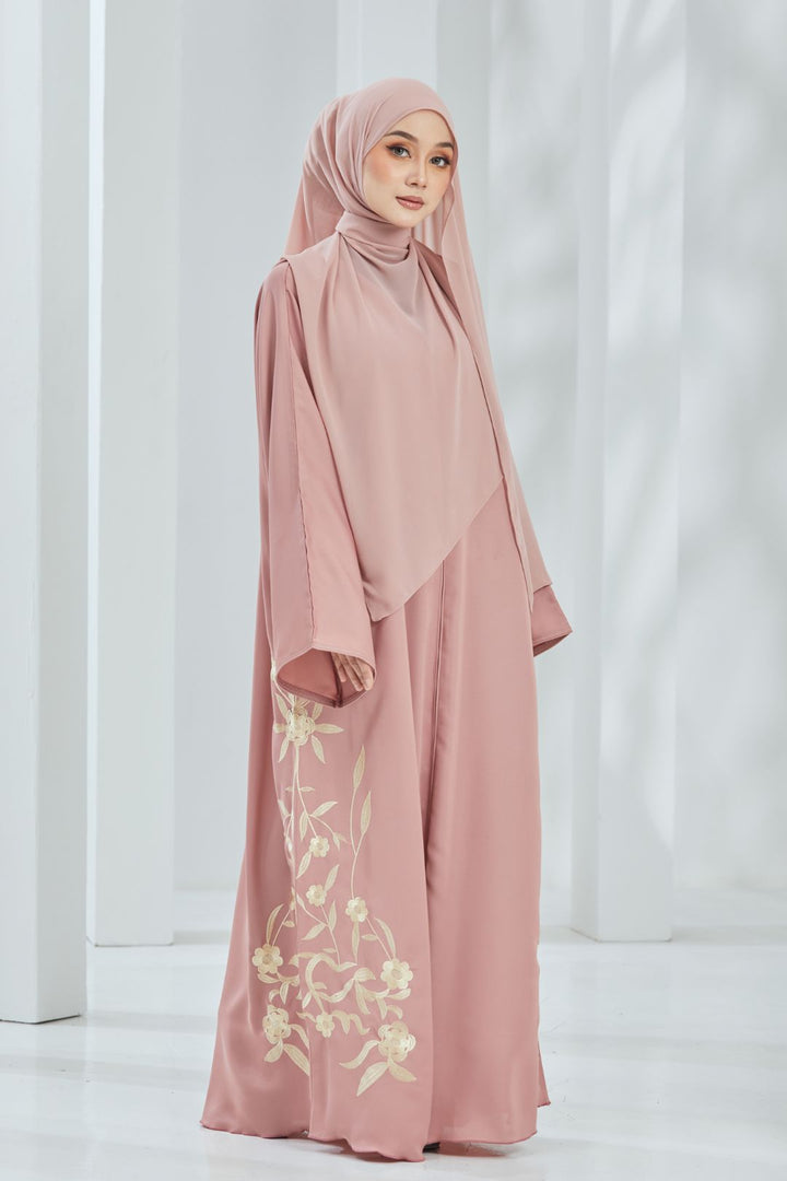 Elfira Abaya in Pink