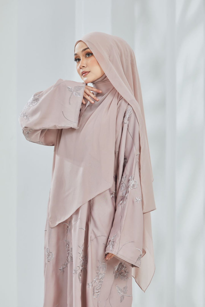 Emilda Abaya in Cream