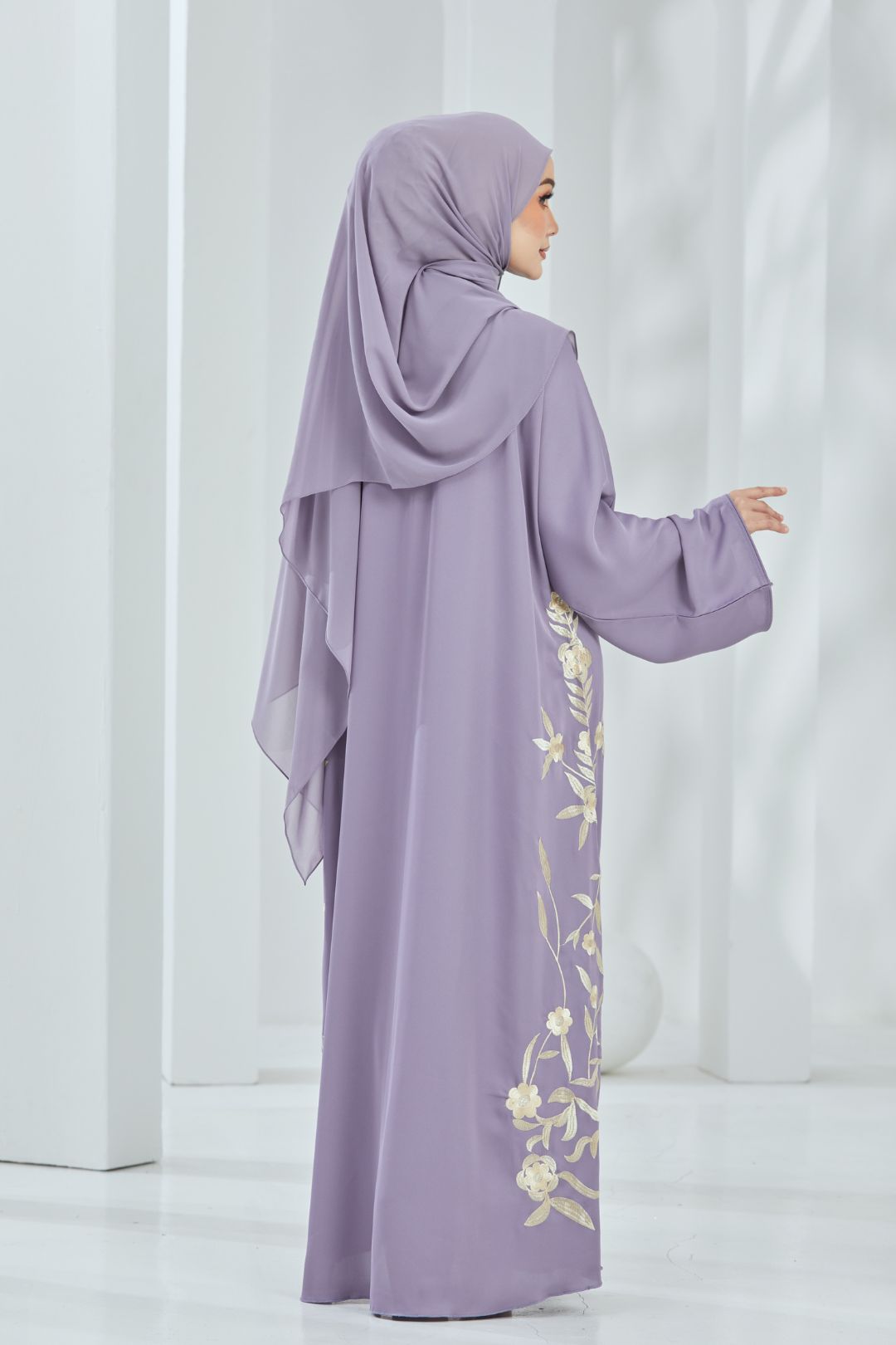 Elfira Abaya in Lilac