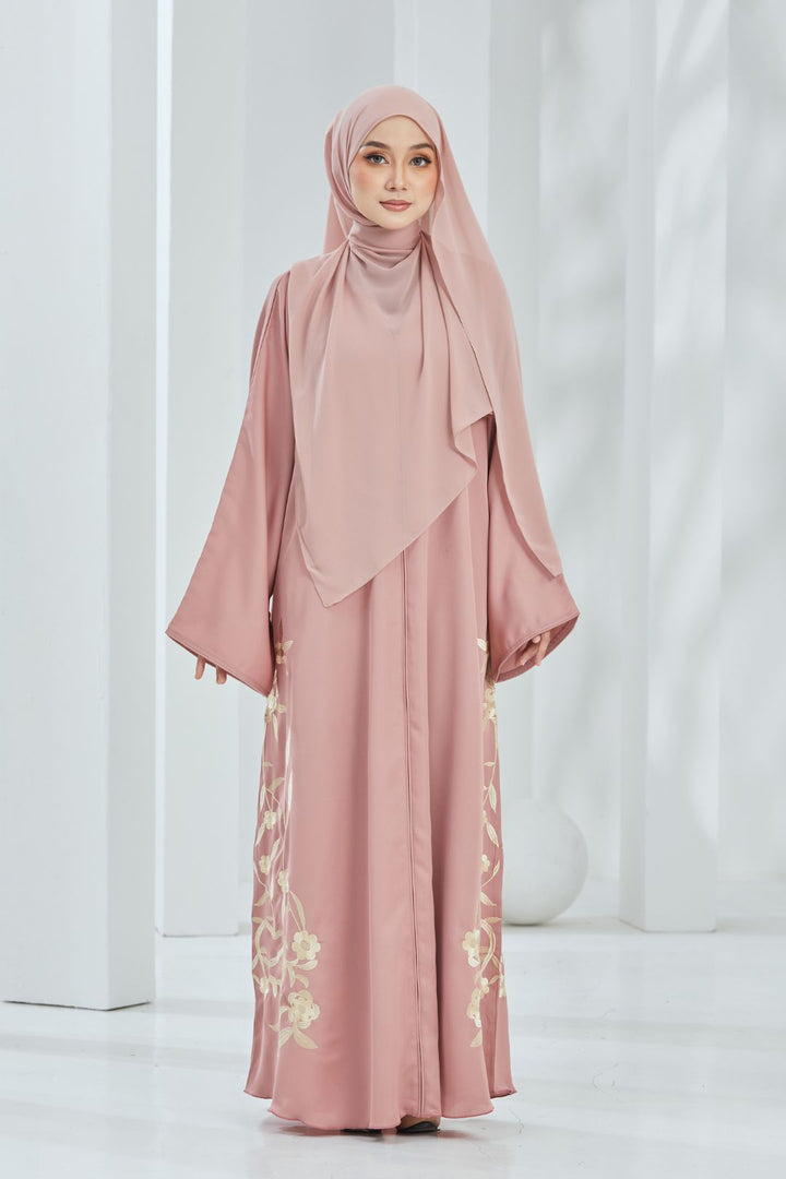 Elfira Abaya in Pink